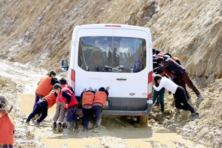 Öğrencilerin yol çilesi