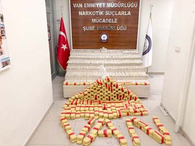 Oyuncak ve ceviz kolilerinden 285 kilo eroin çıktı