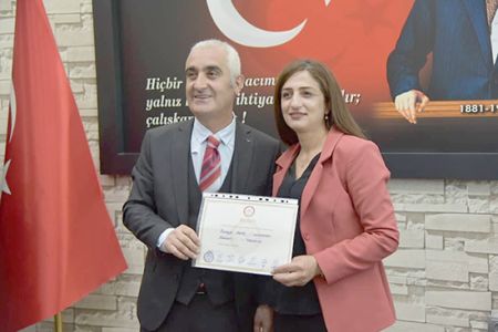 Yaşar göreve başladı