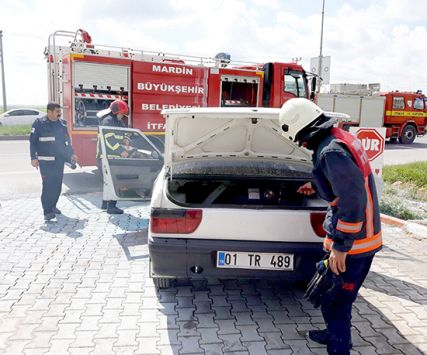 Akaryakıt istasyonunda araç alev aldı, faciadan dönüldü 