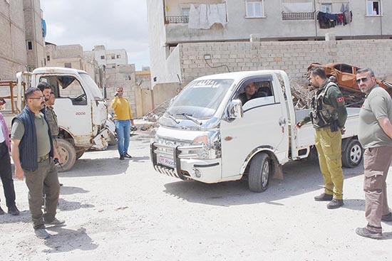 Azez'de Türk polisi araçları kayıt altına aldı, çalıntıları buldu