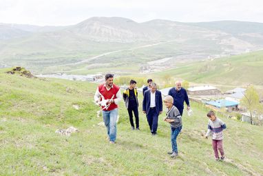 Muş'ta köylülerin heyelan korkusu