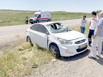 Solladı refüje uçtu