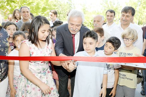 Mızraklı, sanat galerisini yeniden hizmete açtı 