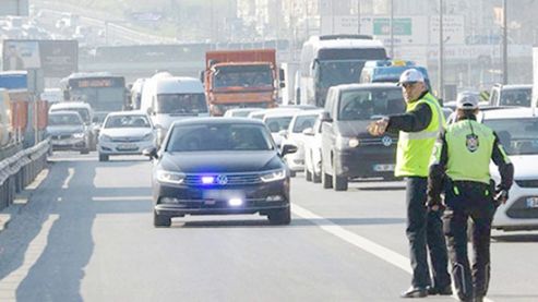 Başkan Erdoğan talimatı verdi! Çakarlar sönecek, konvoy kısalacak!