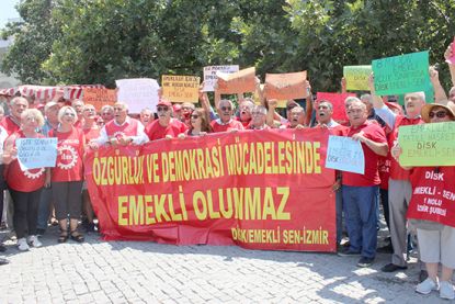 Emekli-Sen, zam oranını protesto etti