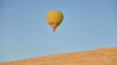 İlk sıcak hava balonu havalandı 