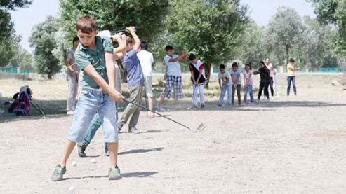 Çatıda golf oynayıp Türkiye Şampiyonası'na gitmeye hak kazandılar