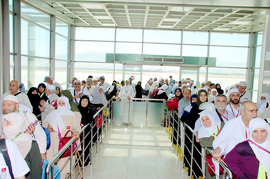 Elazığ’da ilk hacı kafilesi döndü