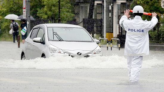 Japonya'da yağışlar nedeniyle 847 bin kişiye tahliye talimatı