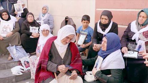 Annelerden HDP Diyarbakır İl Başkanlığı hakkında suç duyurusu