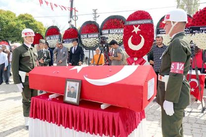 Ceylan, son yolculuğuna uğurlandı