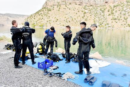 Sak Timleri Atık'a daldı