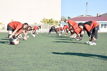 Kızların futbol aşkı