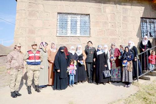 Kadın komutanların eğitim mücadelesi