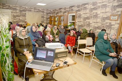 Büyükşehir Belediyesi'nden kadın hakları eğitimi 