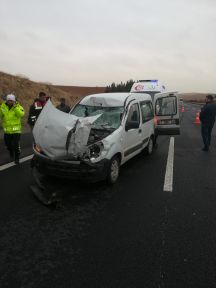 Şanlıurfa'da hafif ticari aracın çarptığı kadın öldü