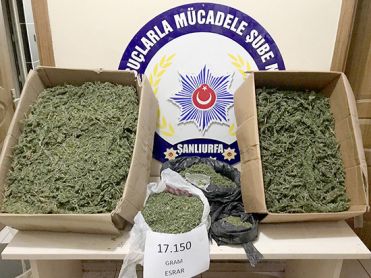 Şanlıurfa'da 17 kilo 150 gram esrar ele geçirildi