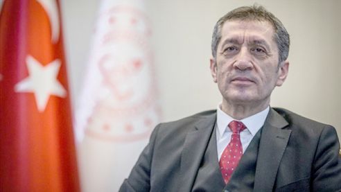 Bakan Selçuk: Sınav baskısı azaltılacak