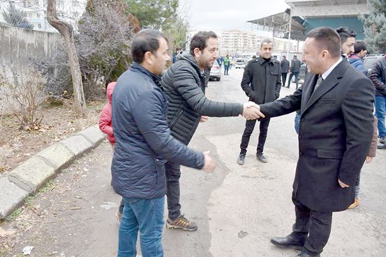 Bağlar Belediye Başkanından hasta ve yaşlılara ziyaret