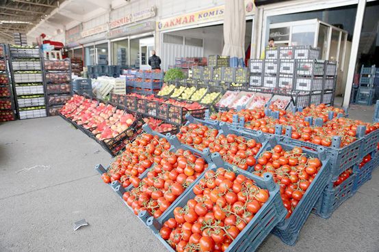 Covid-19 salgını meyve ve sebze fiyatlarını yükseltti