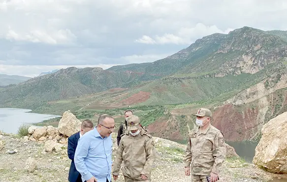 Siirt Valisi Atik, Botan'da incelemede bulundu