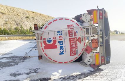 Şanlıurfa'da tanker kazaları: 2 yaralı