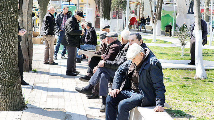 65 yaş üstü bayramda dışarı çıkabilecek mi?