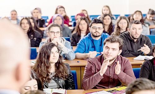 Öğrencilerin üst düzey memnuniyet duyduğu üniversiteler açıklandı