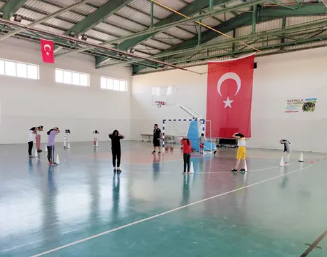 Çınar Kaymakamı Büyüknalçacı sporcularla buluştu