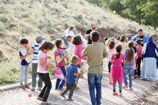 Takasla hediye alıyor