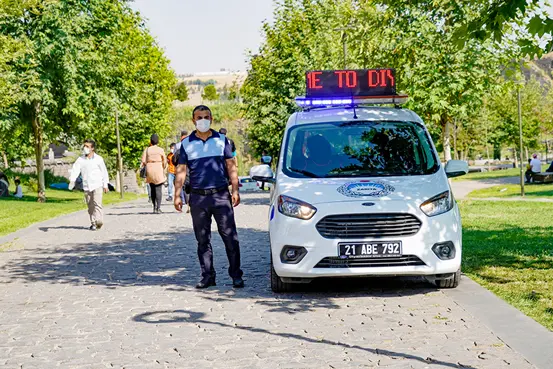 Çok dilli turizm ekibi