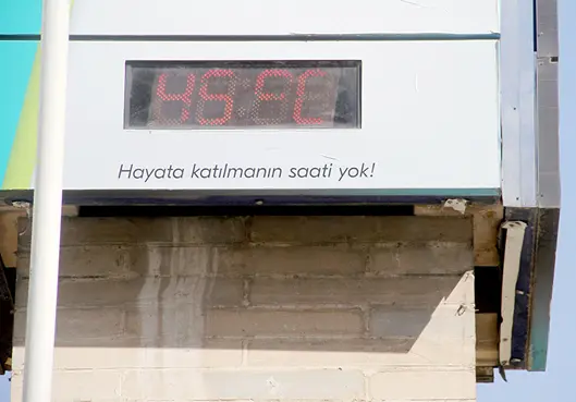 Elazığ'da termometreler 45 dereceyi gösterdi