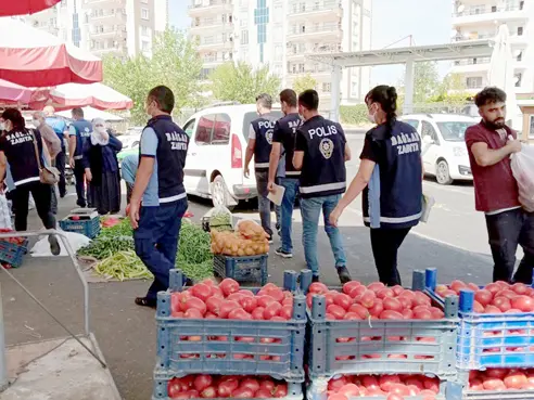 Sebze halinde covid denetimi