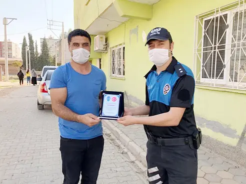 Polisi dinledi mahallesinin güvenliği için kamera taktı