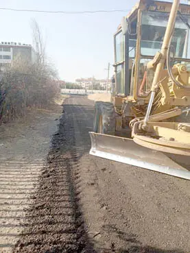 Bağlar’da yol yapım çalışmaları devam ediyor