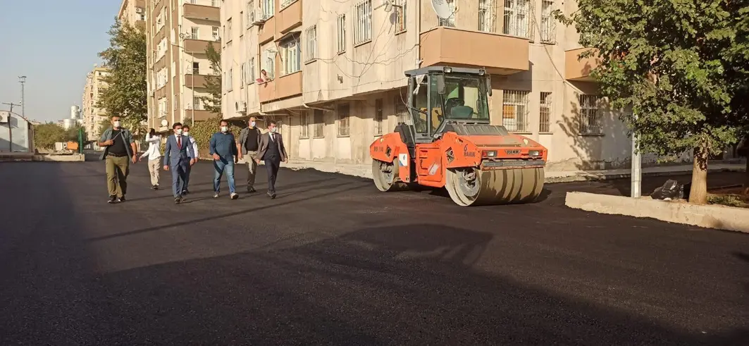 Belediyeden Diyarbakır yollarına 600 bin ton sıcak asfalt