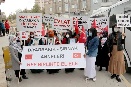 Şırnak'ta annelerin eylemi!