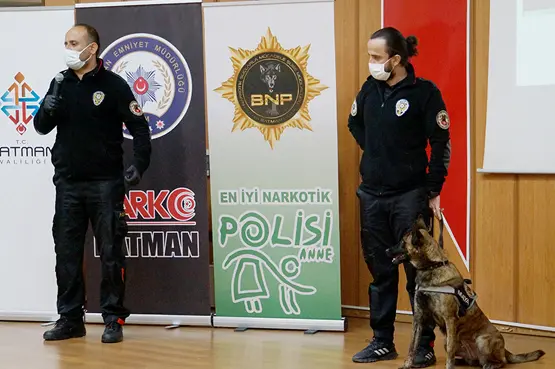 En İyi Narkotik Polisi Anne Projesi'