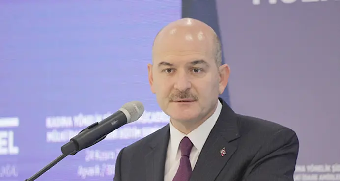 Bakan Soylu: Kadını vuracağına kendini vur, delikanlısın ya