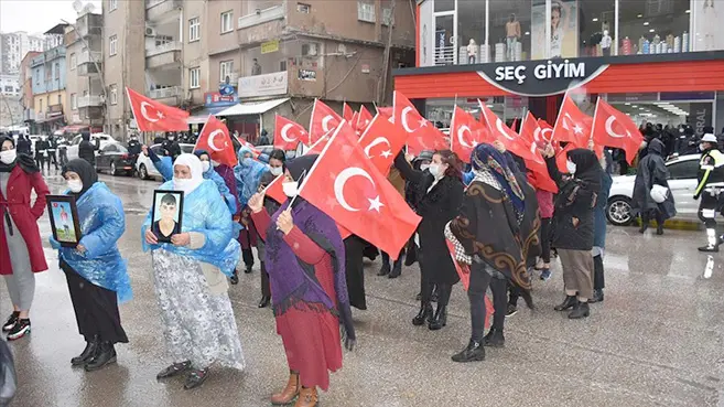 Şırnak'ta anneler eylemde