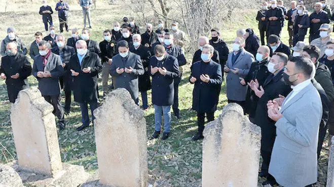 PKK'nın 34 yıl önce şehit ettiği 1'i bebek, 5'i çocuk 10 kişi anıldı