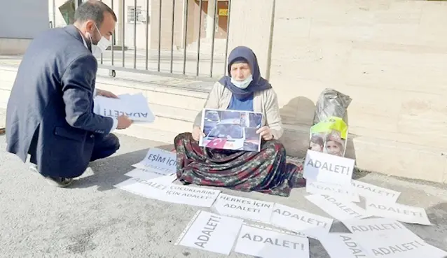 Emine Şenyaşar'ın ağıtları adliye binasında yankılandı