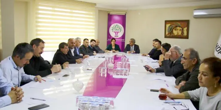 HDP'de her seçenek masada