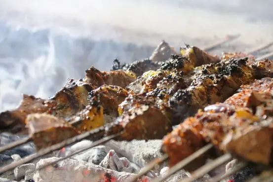 Diyarbakırlılar iftarda da ciğerden vazgeçmiyor