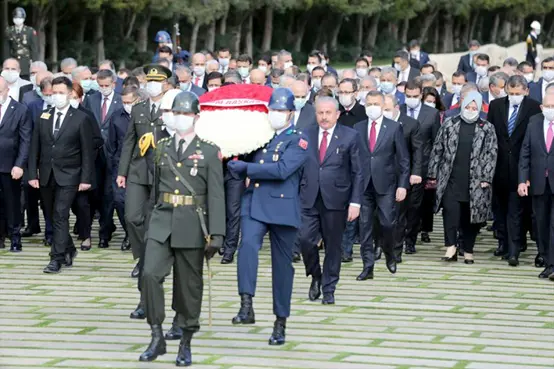 Anıtkabir'de 23 Nisan töreni