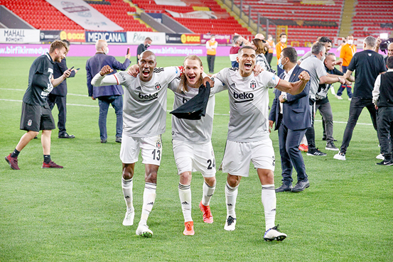 Şampiyon Beşiktaş'ta 5 futbolcu hücuma büyük katkı verdi