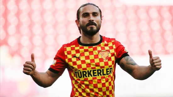 Süper Lig'de tüm maçlarda oynayan tek futbolcu Halil Akbunar