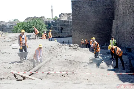 Kral yolu gün yüzüne çıkıyor