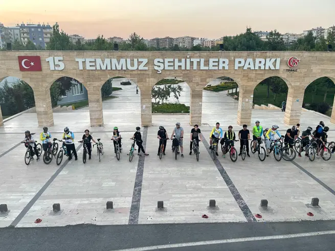 7’den 70’e pedal çevirdi 